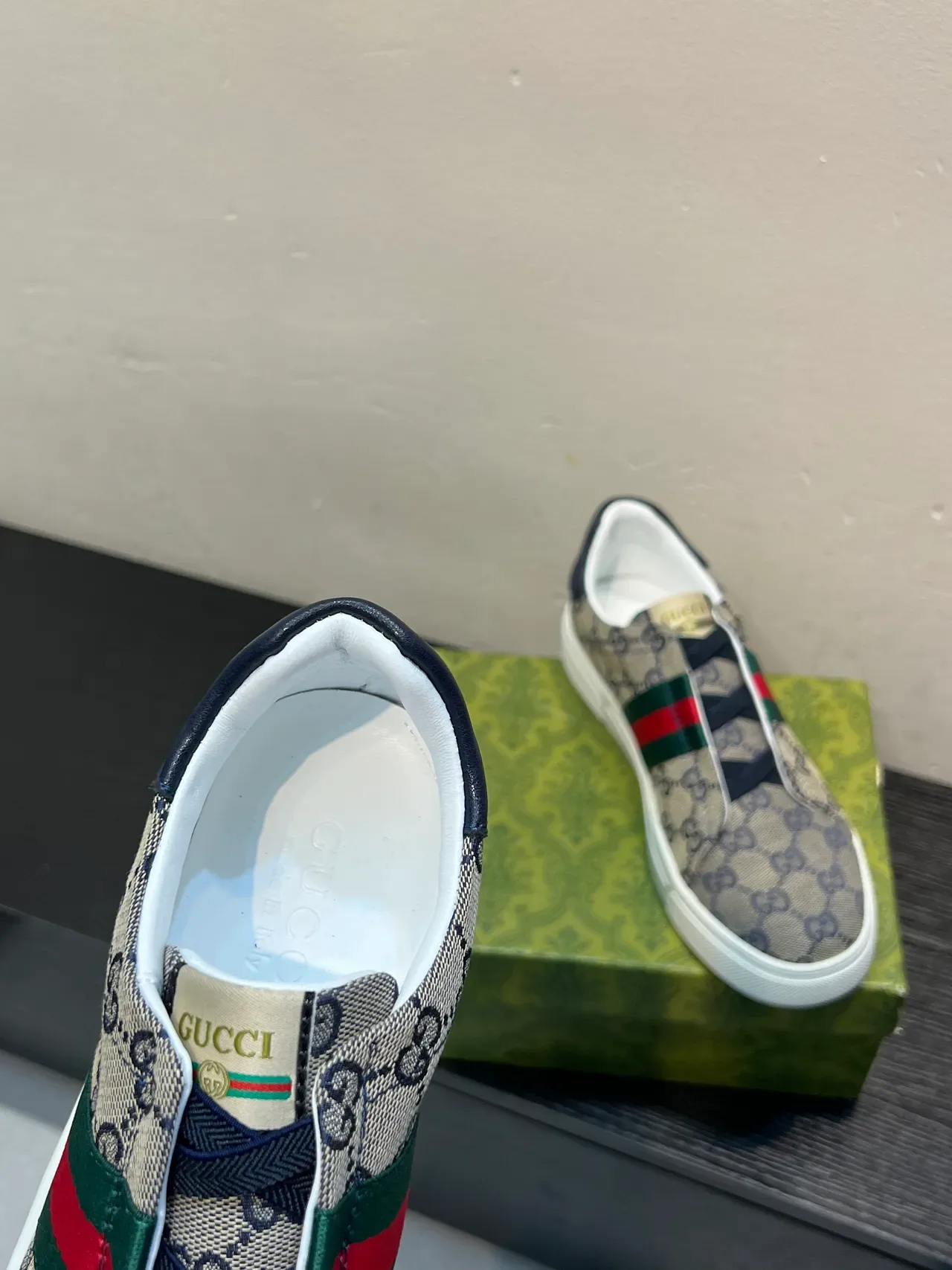 Gucci Ace GG Monogram Web Stripe Slip-On Tênis Lifestyle 7