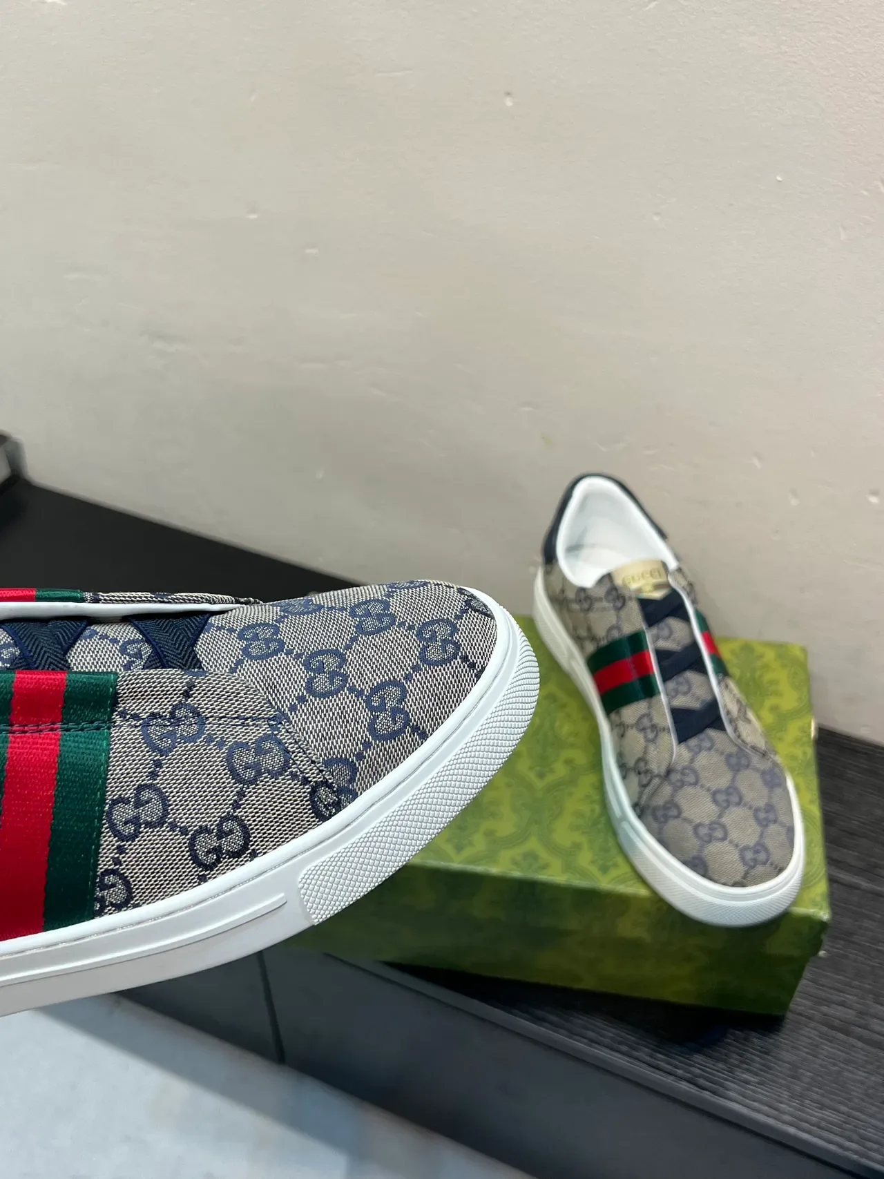 Gucci Ace GG Monogram Web Stripe Slip-On Tênis Lifestyle 8