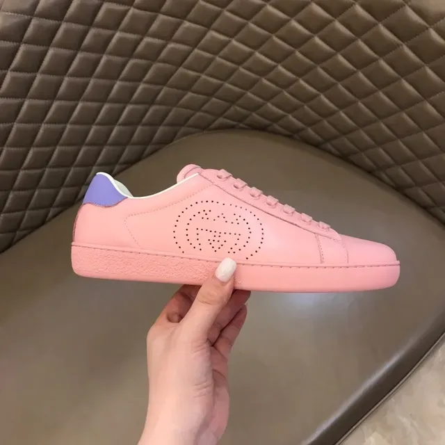 Gucci Ace rose et lavande perforé logo lifestyle sneakers 2