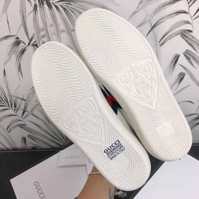 Gucci Ace Spike Pearl White tênis lifestyle 3