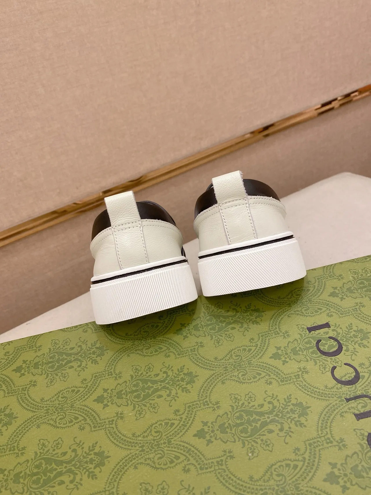 Gucci Ace Mocassin Slip-On à Cap-Toe Blanc Navy 8