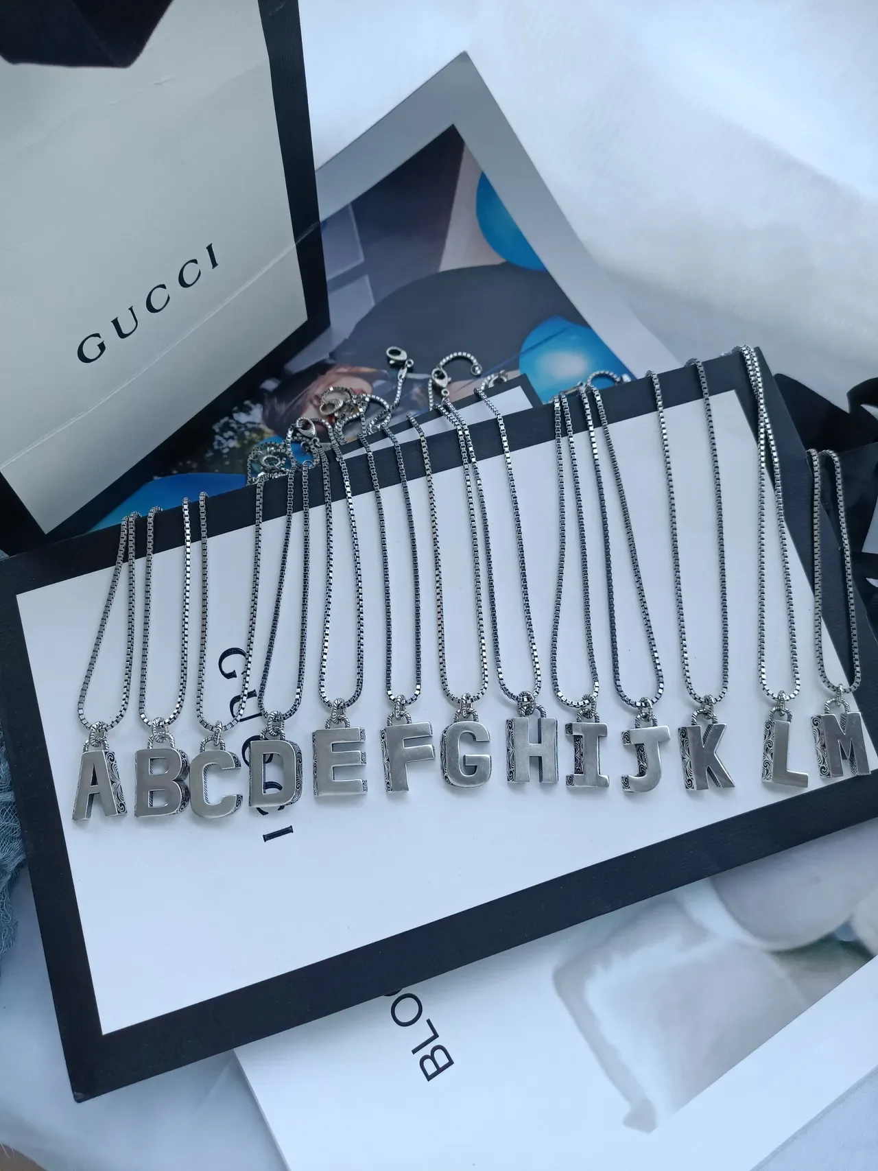 Gucci 字母 A 银色盒链吊坠项链 3