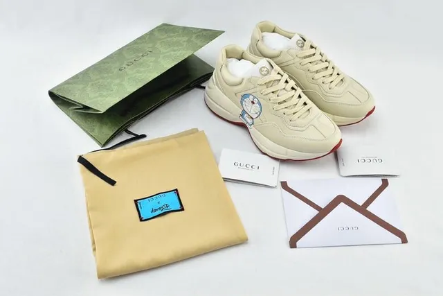 Gucci Beige Red Sole Leather Upper Chunky Sneakers 15
