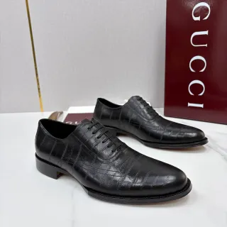 Gucci Black Croc-Embossed Derby Shoes
