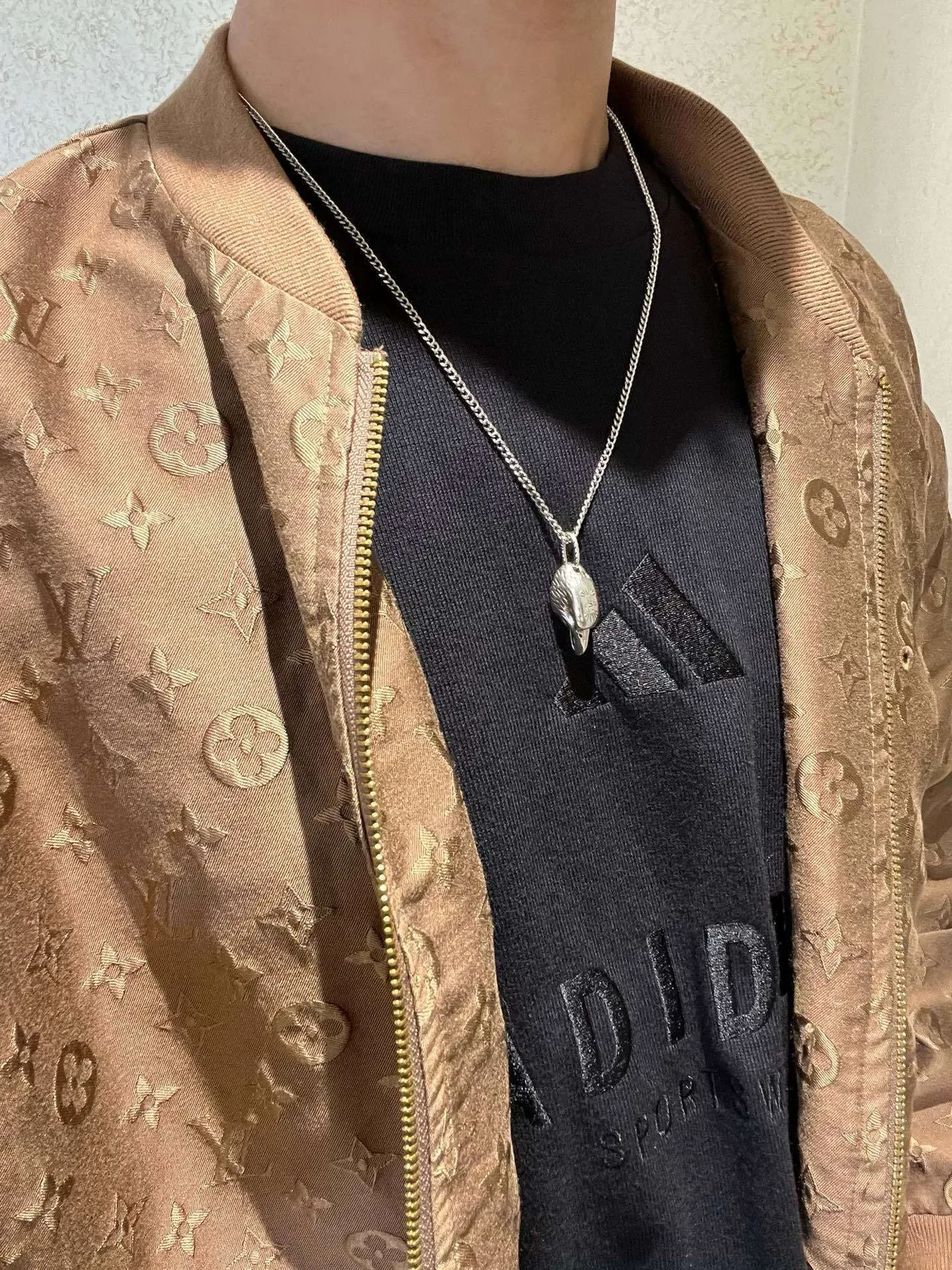 Gucci Pendentif Tête d'Aigle Chaîne Curb Argent 8