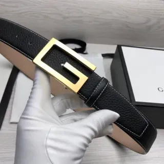 Cinturón Gucci G-Buckle Negro Dorado Pebbled Contraste Costura Blanca Cuero
