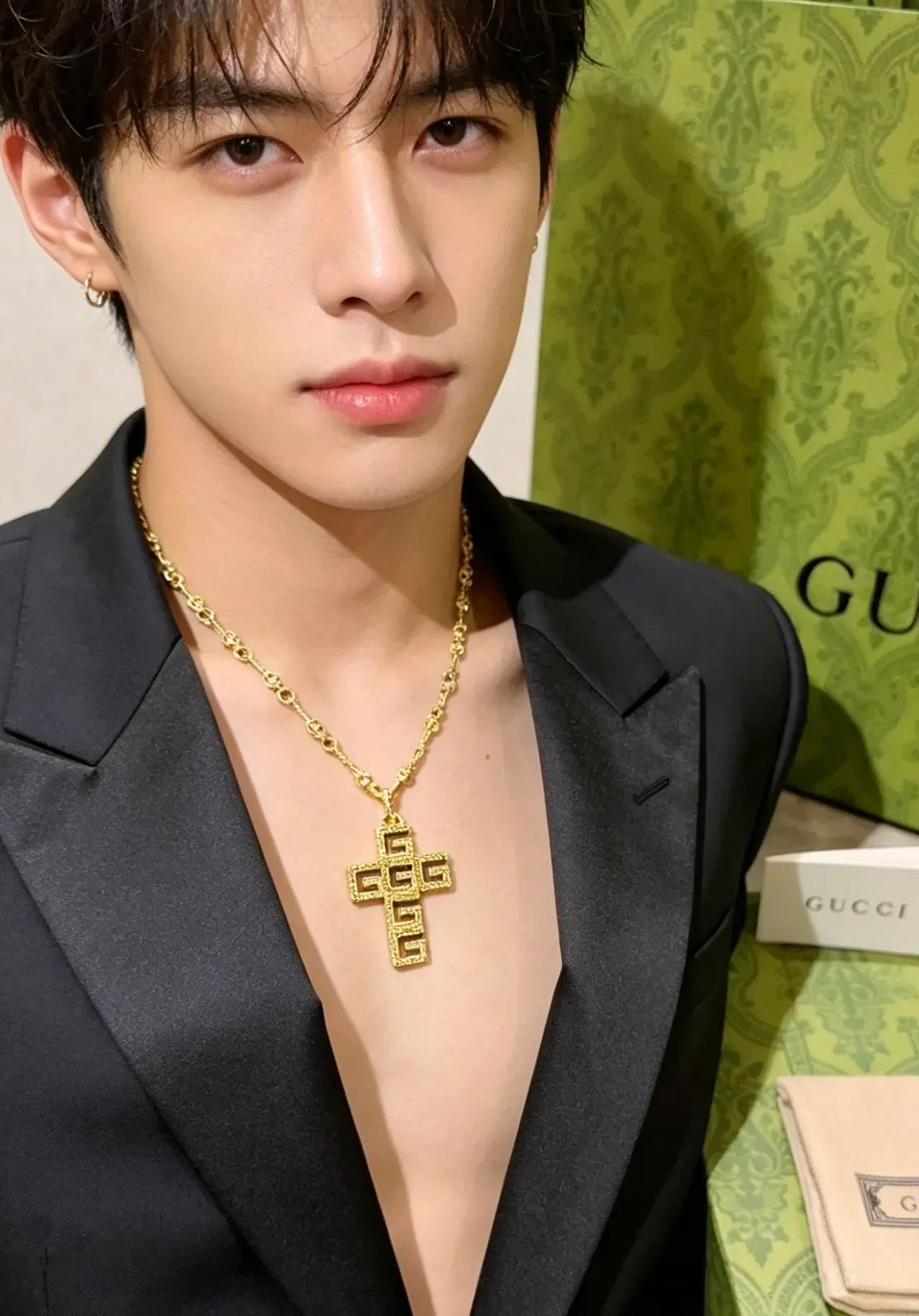Gucci GG Pendentif Croix Chaîne Gold-Tone 6