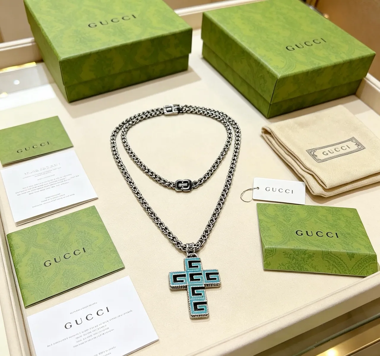Gucci GG Cross টারকয়জ এনামেল সিলভার-টোন নেকলেস 4