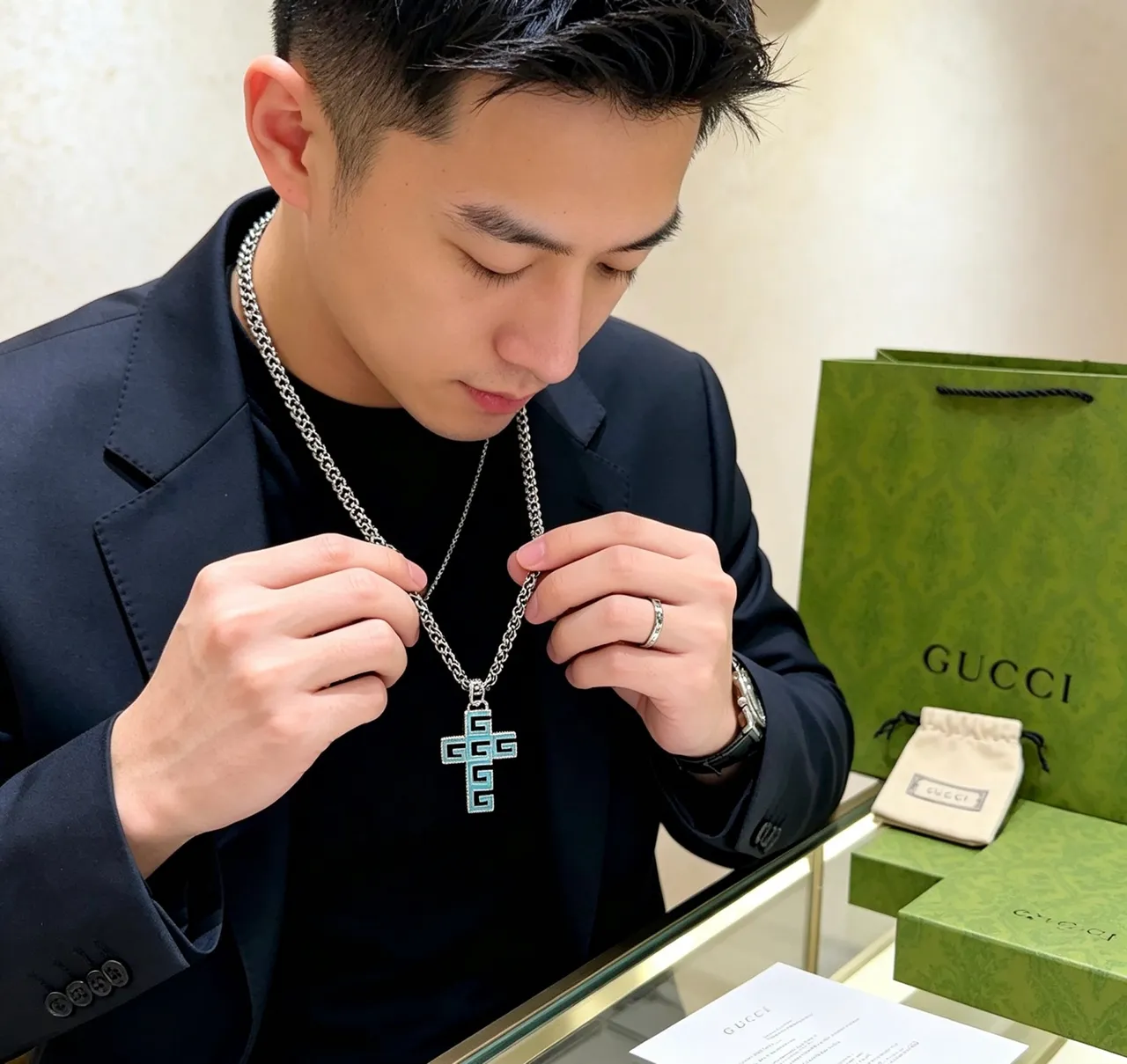 Gucci GG Cross টারকয়জ এনামেল সিলভার-টোন নেকলেস 6