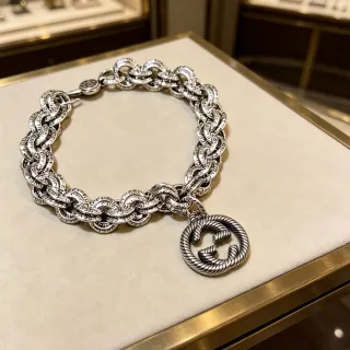 Gucci GG Marmont سلسلة منحوتة سوار فضي