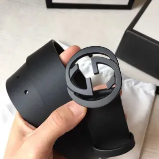 Gucci GG Marmont Cinto de couro preto mate