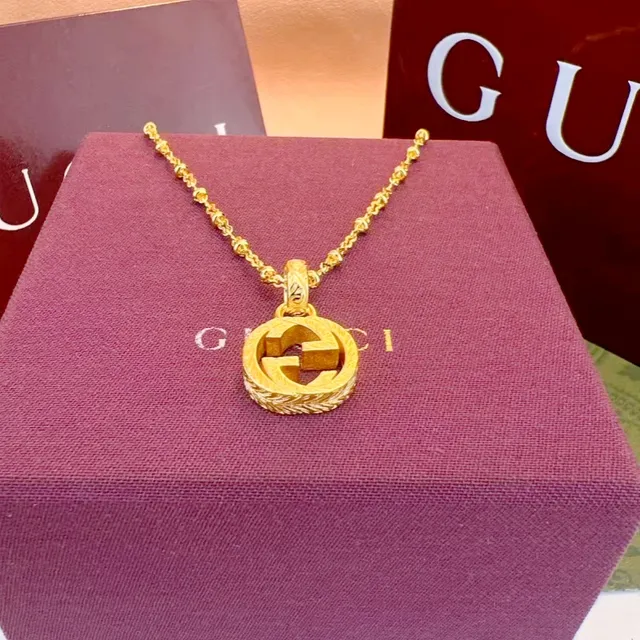 Gucci GG Marmont colgante oro plata Interlocking G Logo Textured Bezel collar 3