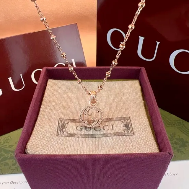 Gucci GG Marmont colgante oro plata Interlocking G Logo Textured Bezel collar 6