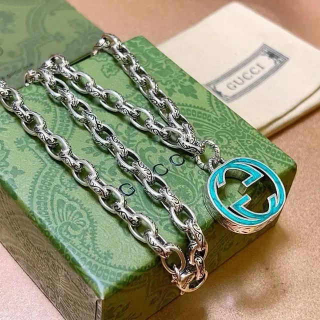 Gucci GG Marmont Corrente de elos ornamentada prata azul pingante esmaltado turquesa 3