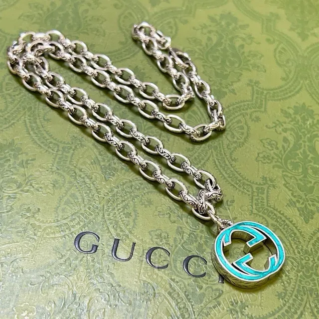 Gucci GG Marmont Corrente de elos ornamentada prata azul pingante esmaltado turquesa 9