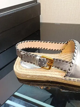 Gucci GG Marmont Argent métallique GG Logo Espadrilles casual sandales 3