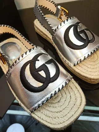 Gucci GG Marmont Argent métallique GG Logo Espadrilles casual sandales 5
