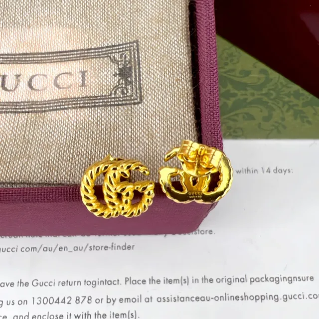 Gucci GG Marmont मोड़ी रस्सी लॉक G स्टड ईयररिंग्स 4