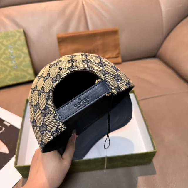 Gorra de béisbol Gucci GG Monogram de canvas y cuero 3