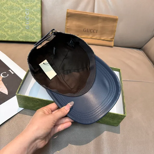 Gorra de béisbol Gucci GG Monogram de canvas y cuero 5