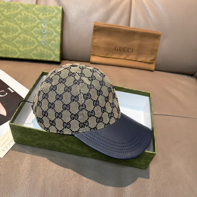 Gorra de béisbol Gucci GG Monogram de canvas y cuero 8