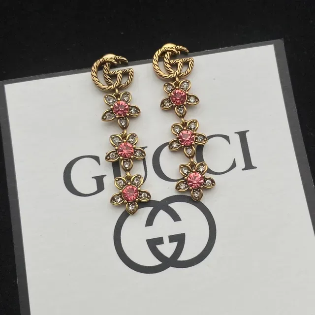 قلادة Gucci ذهبية وردية ملتوية GG Links زهور كريستال 5
