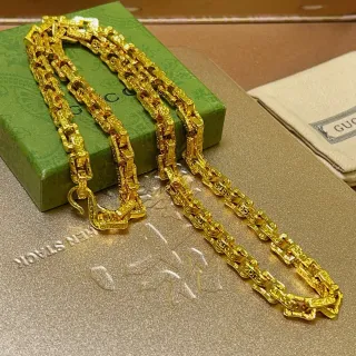 Gucci সোনালী টোন এঙ্গ্রেভড লিঙ্ক চেইন নেকলেস
