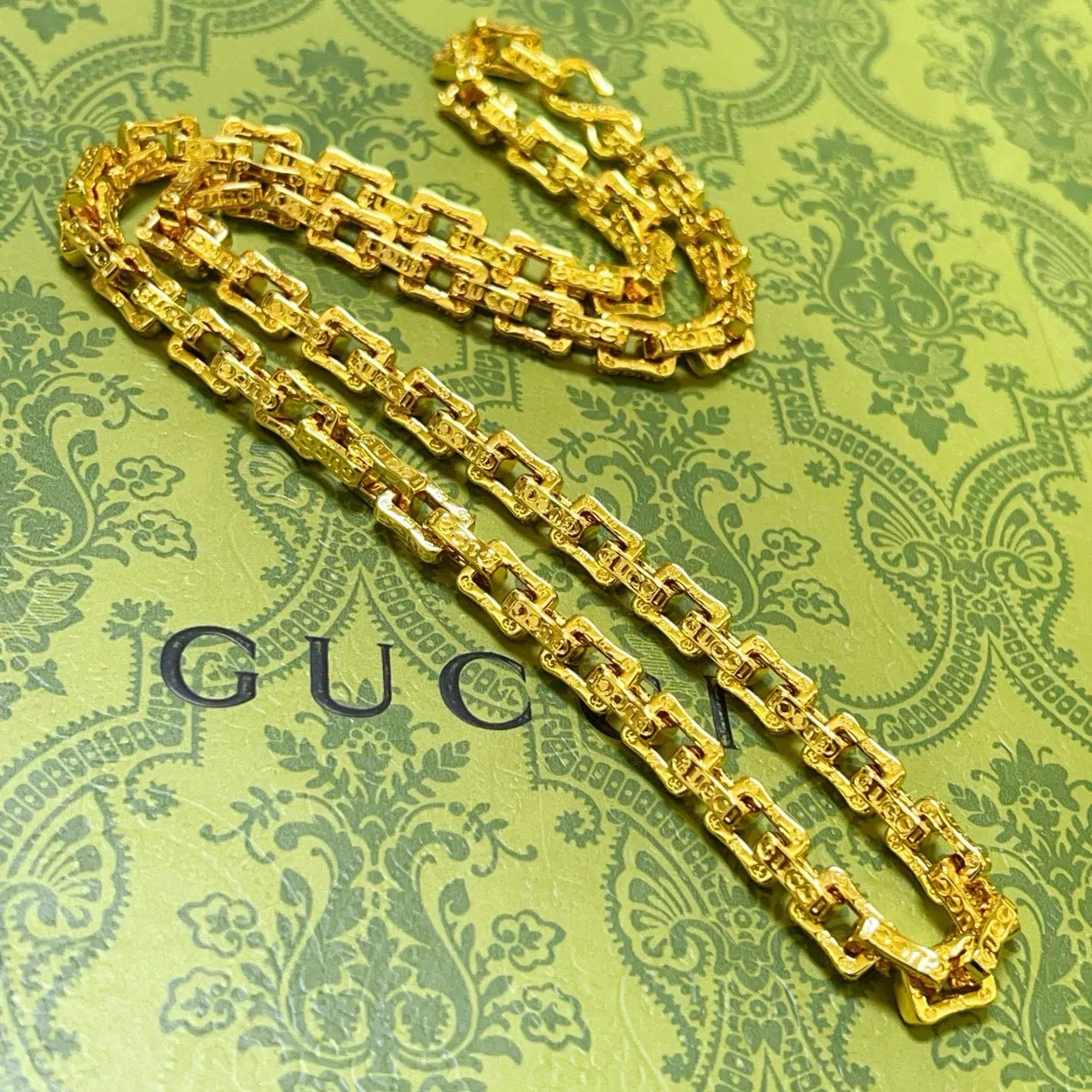Gucci 金色刻字链接链项链 6