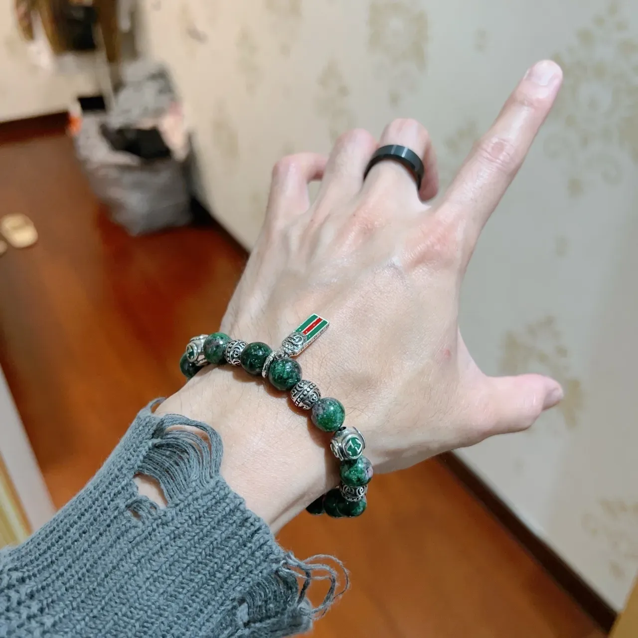 Gucci Green Red Beaded Gemstone Bracelet 8