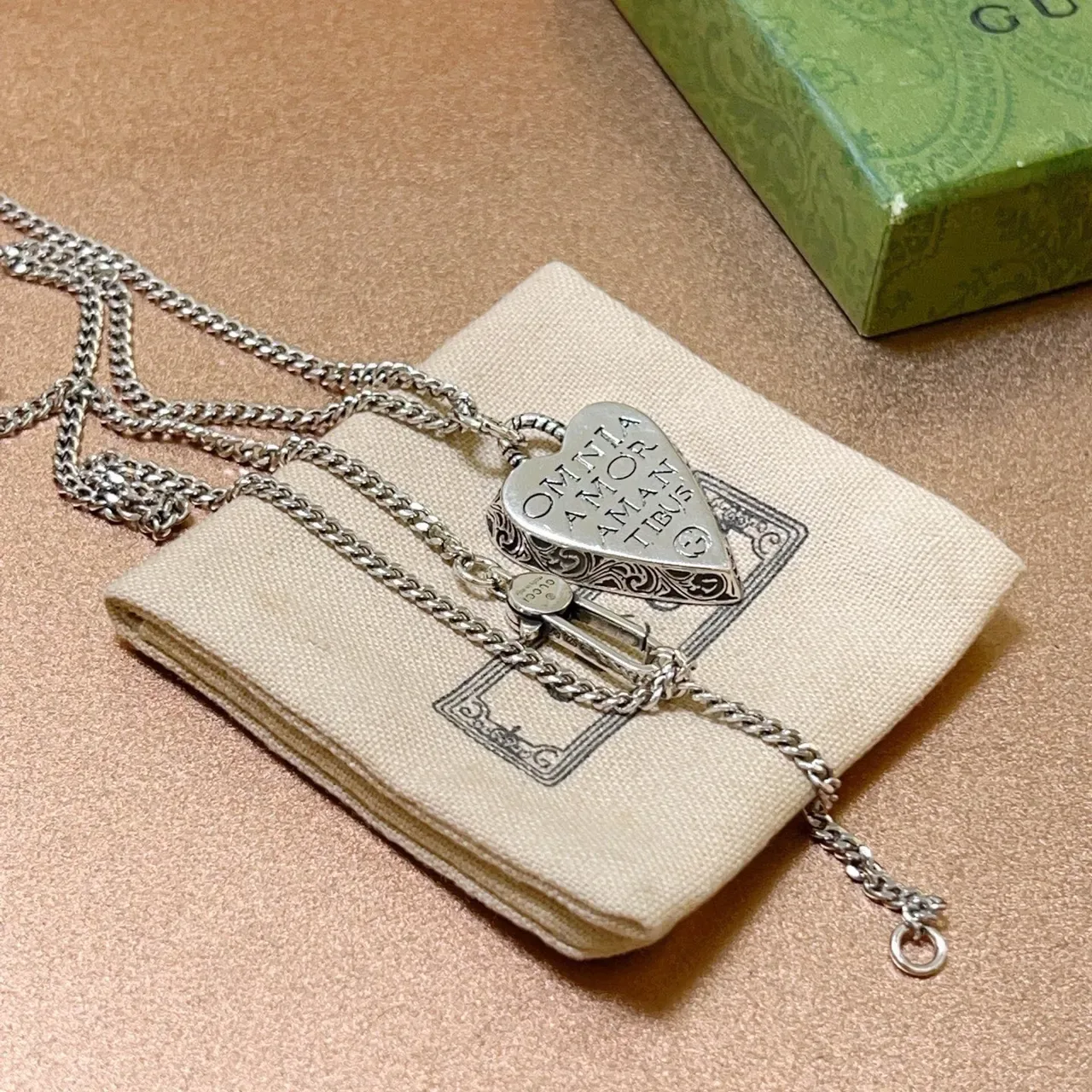 Gucci Heart Pendant Silver Curb Chain Necklace 3