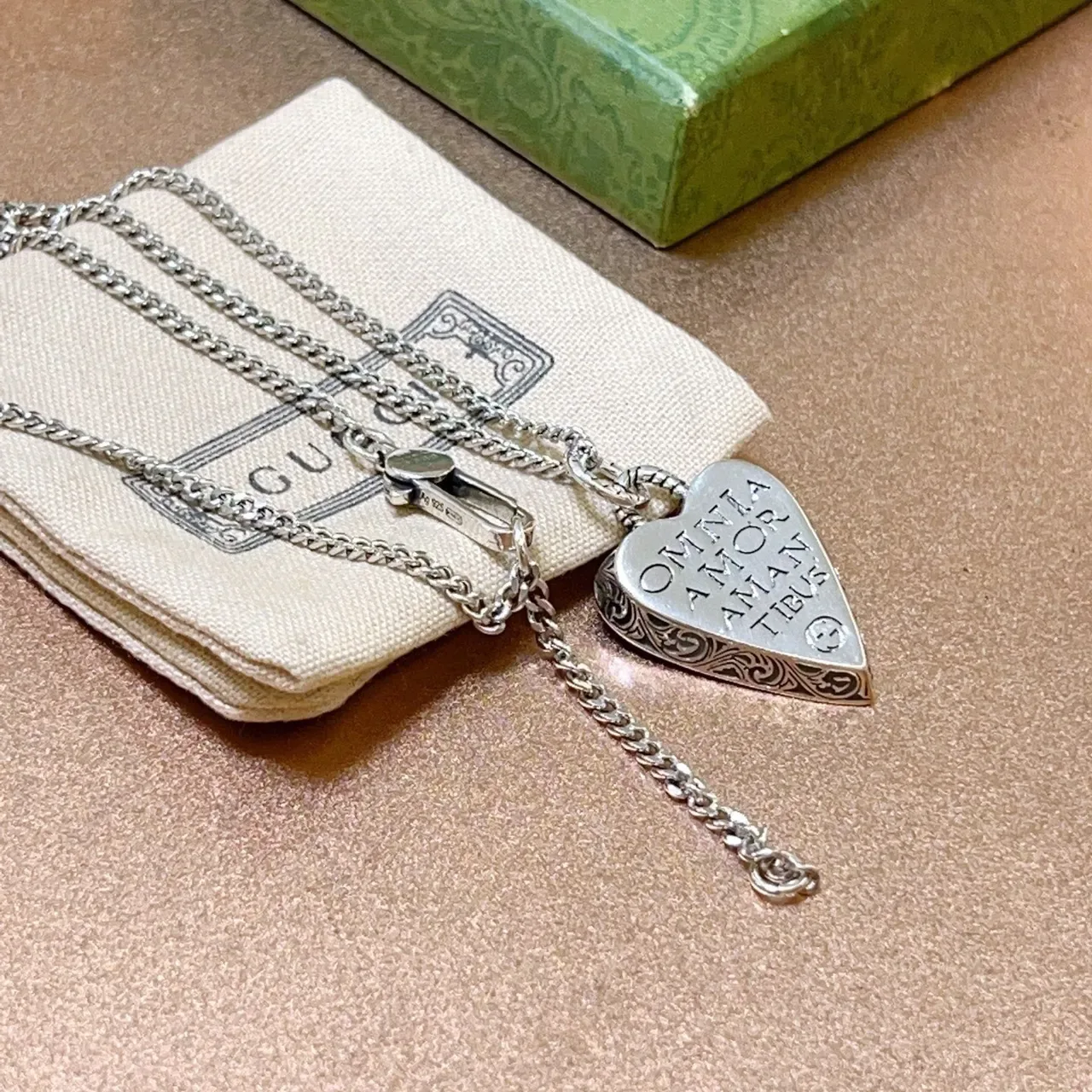 Gucci Heart Pendant Silver Curb Chain Necklace 7