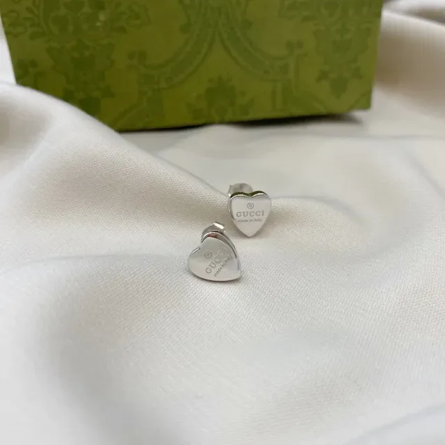Gucci Heart-Shaped Engraved Logo Stud Earrings 8