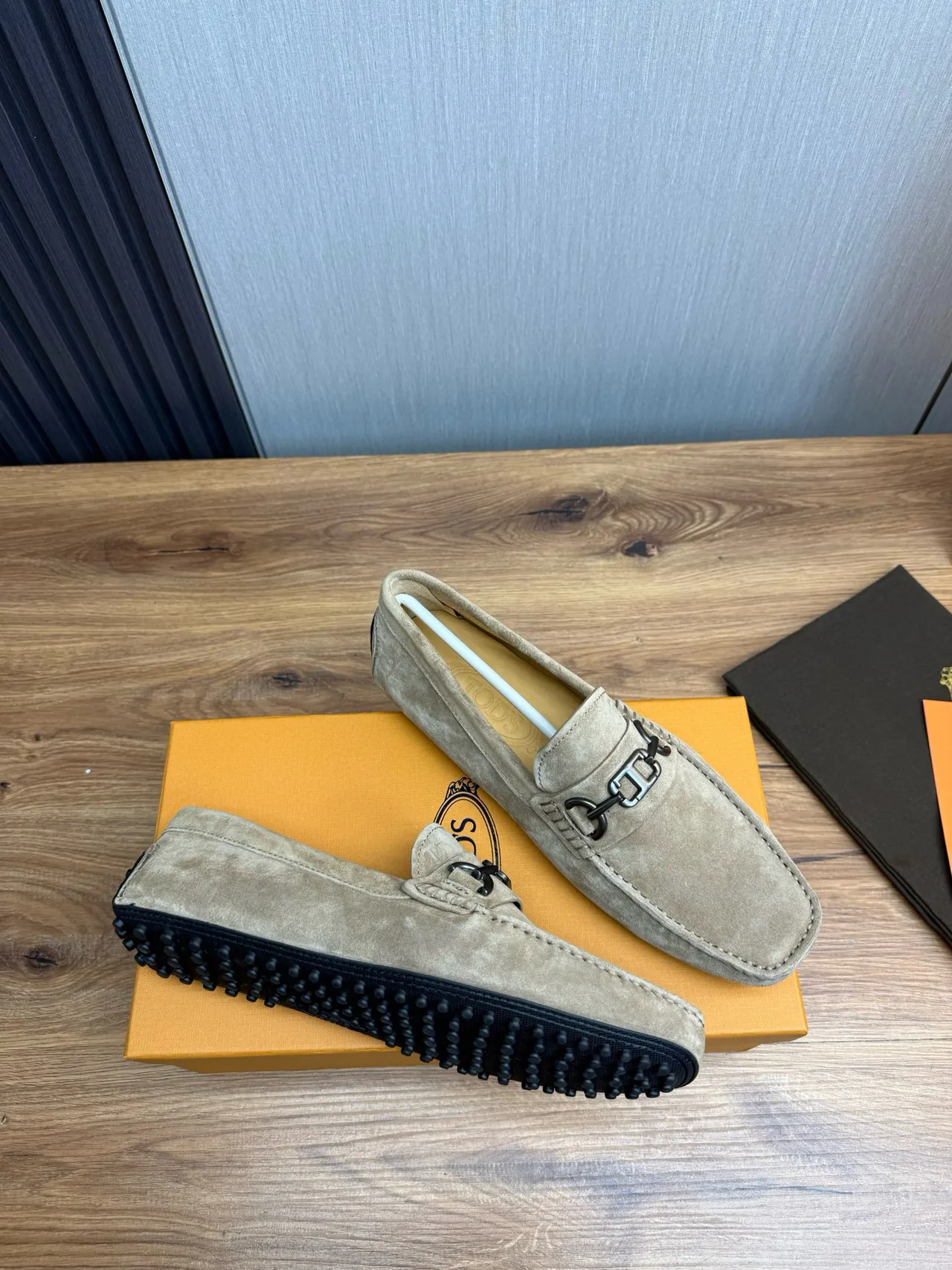Gucci Horsebit 1955 米色麂皮乐福鞋 7