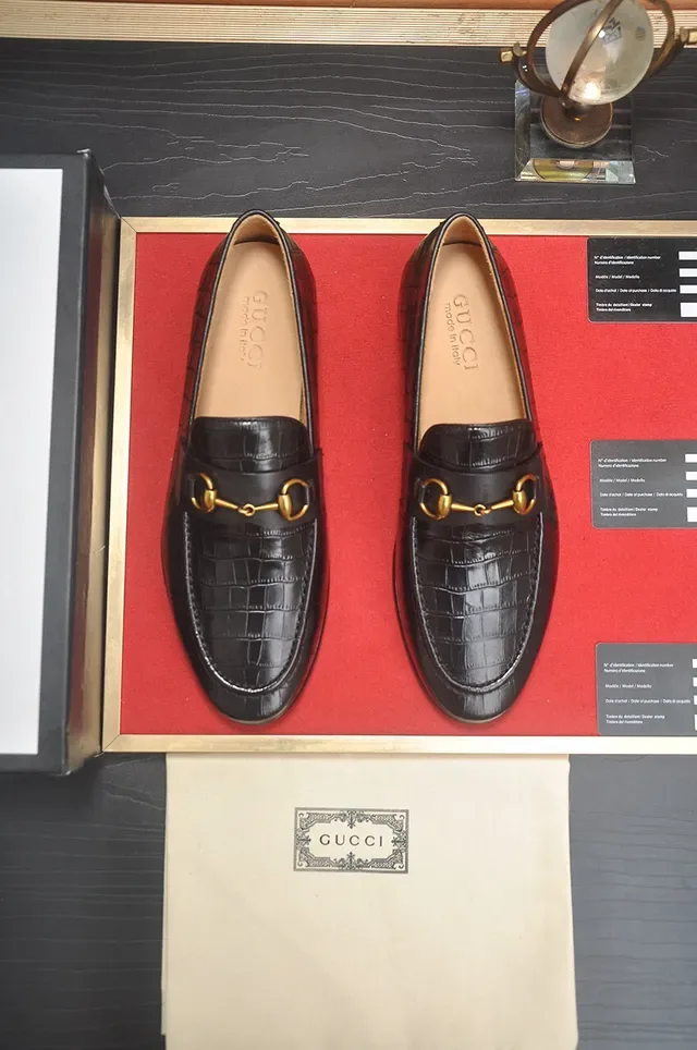 Gucci Horsebit 1955 Black Croc-Embossed Leather Loafers 2