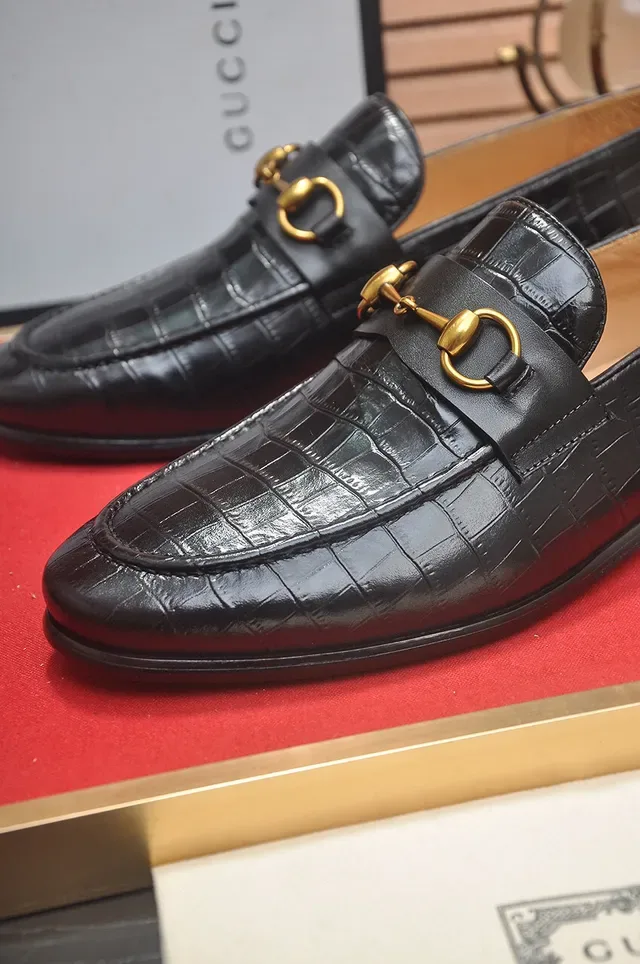 Gucci Horsebit 1955 Black Croc-Embossed Leather Loafers 8