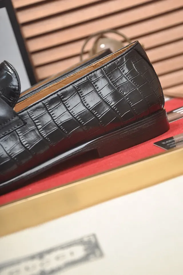 Gucci Horsebit 1955 Black Croc-Embossed Leather Loafers 9