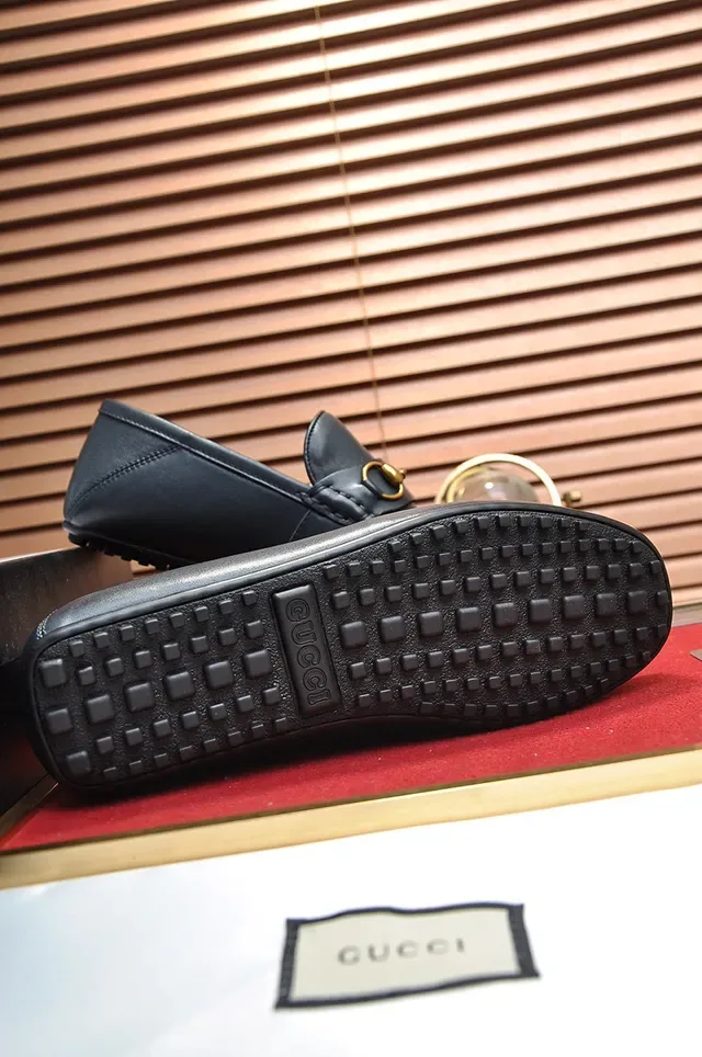 Gucci Horsebit 1955 黑色皮革金扣乐福鞋 4