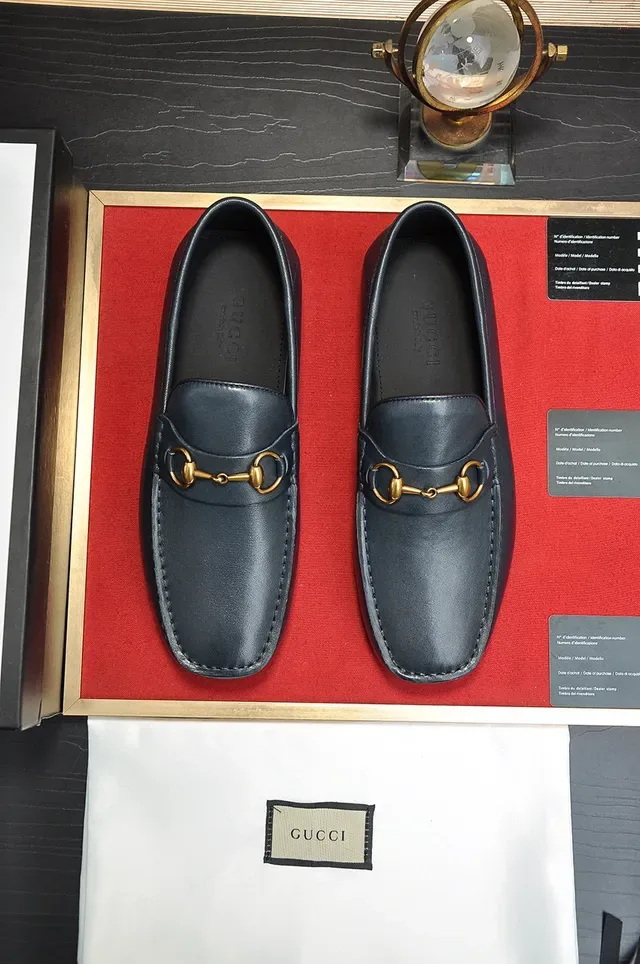 Gucci Horsebit 1955 黑色皮革金扣乐福鞋 9