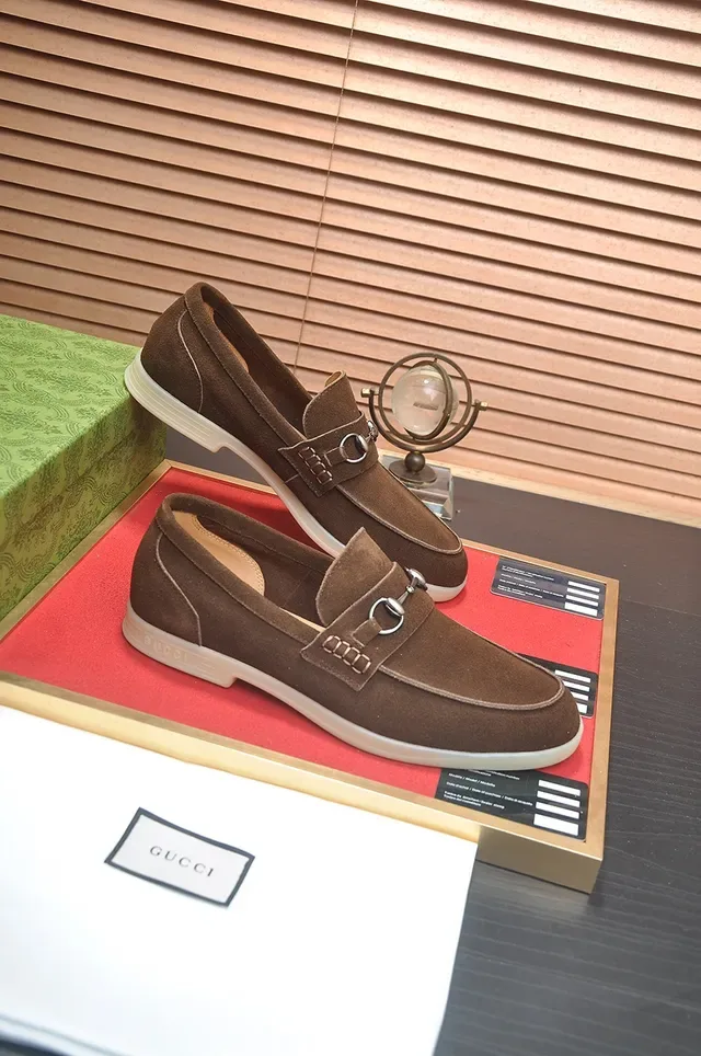 Gucci Horsebit 1955 棕色麂皮乐福鞋 4