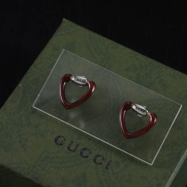 Gucci Horsebit 1955 বার্গান্ডি সিলভার হার্ট-শেপড রেজিন হার্ডওয়্যার নেকলেস 5