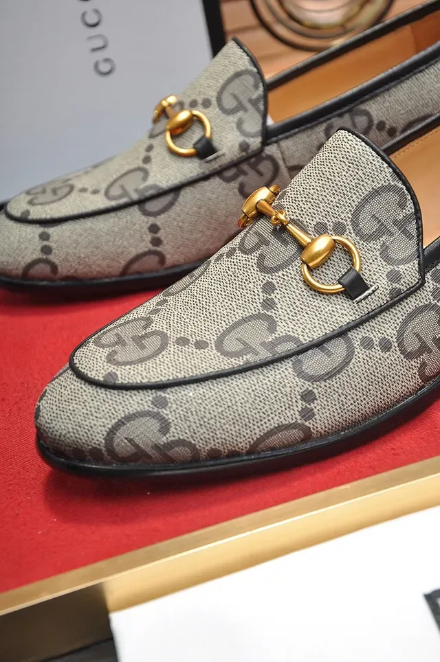 Gucci Horsebit 1955 GG Monogram Loafers de lona 3
