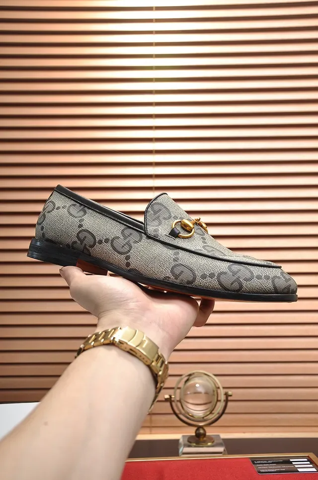 Gucci Horsebit 1955 GG Monogram Loafers de lona 8