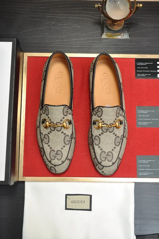 Gucci Horsebit 1955 GG Monogram Loafers de lona 9