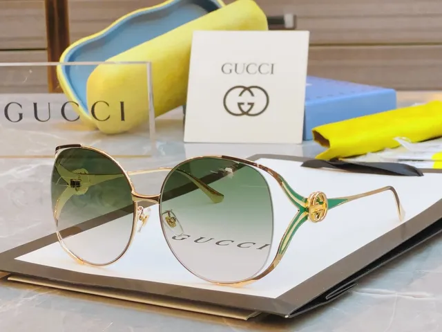Gucci Horsebit 1955 सोने का भूरा धातु का फ्रेम ग्रेडिएंट लेंस सनग्लासेस 9