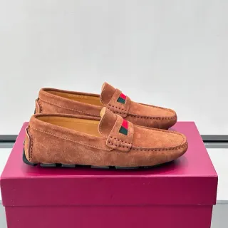 Gucci Horsebit 1955 لوفرز بني سويد ويب سترايب