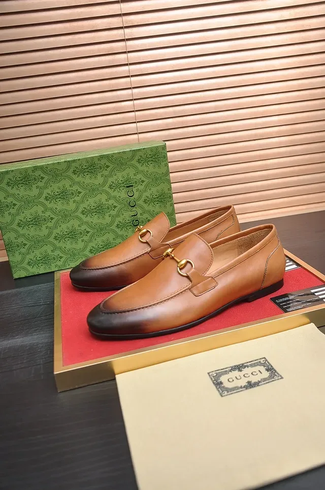 Gucci Horsebit 1955 mocasín de piel bicolor 4