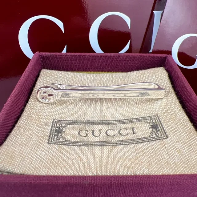 Gucci Interlocking G Dourado Borgonha Metal Polido Logo Cabeça Gravata 5