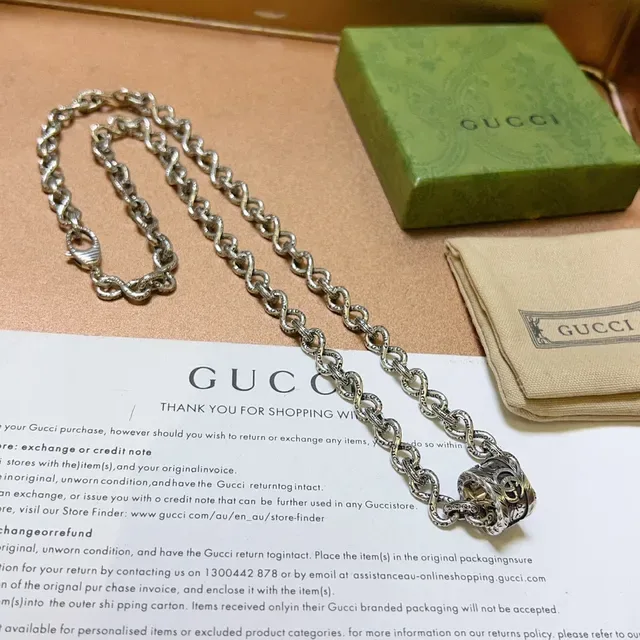 Gucci Interlocking G Pendant Twisted-Link Silver Necklace 4