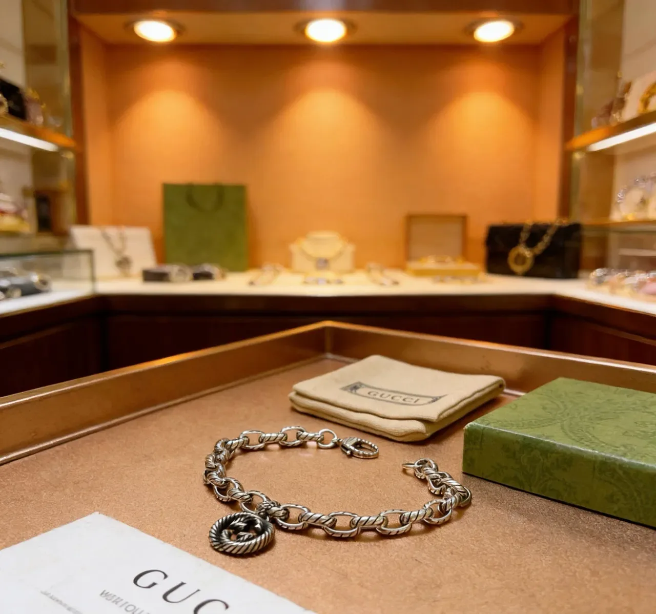 Gucci Interlocking G Twisted-Link Silver-Toned Bracelet 3