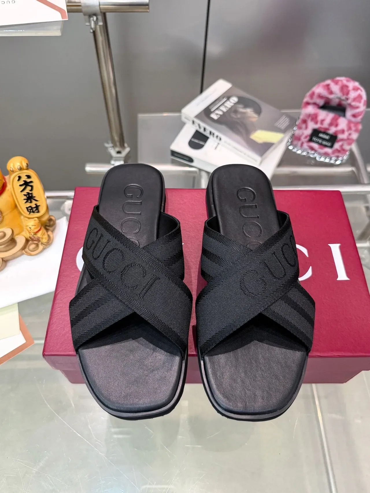 Gucci Logo 带 休闲凉鞋 6
